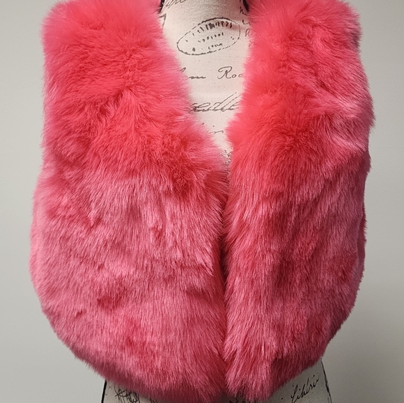 Vest - Picture 3 of 8